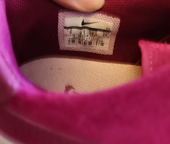 Nike Women's Sneakers in Purple and White - Picture 6 of 8